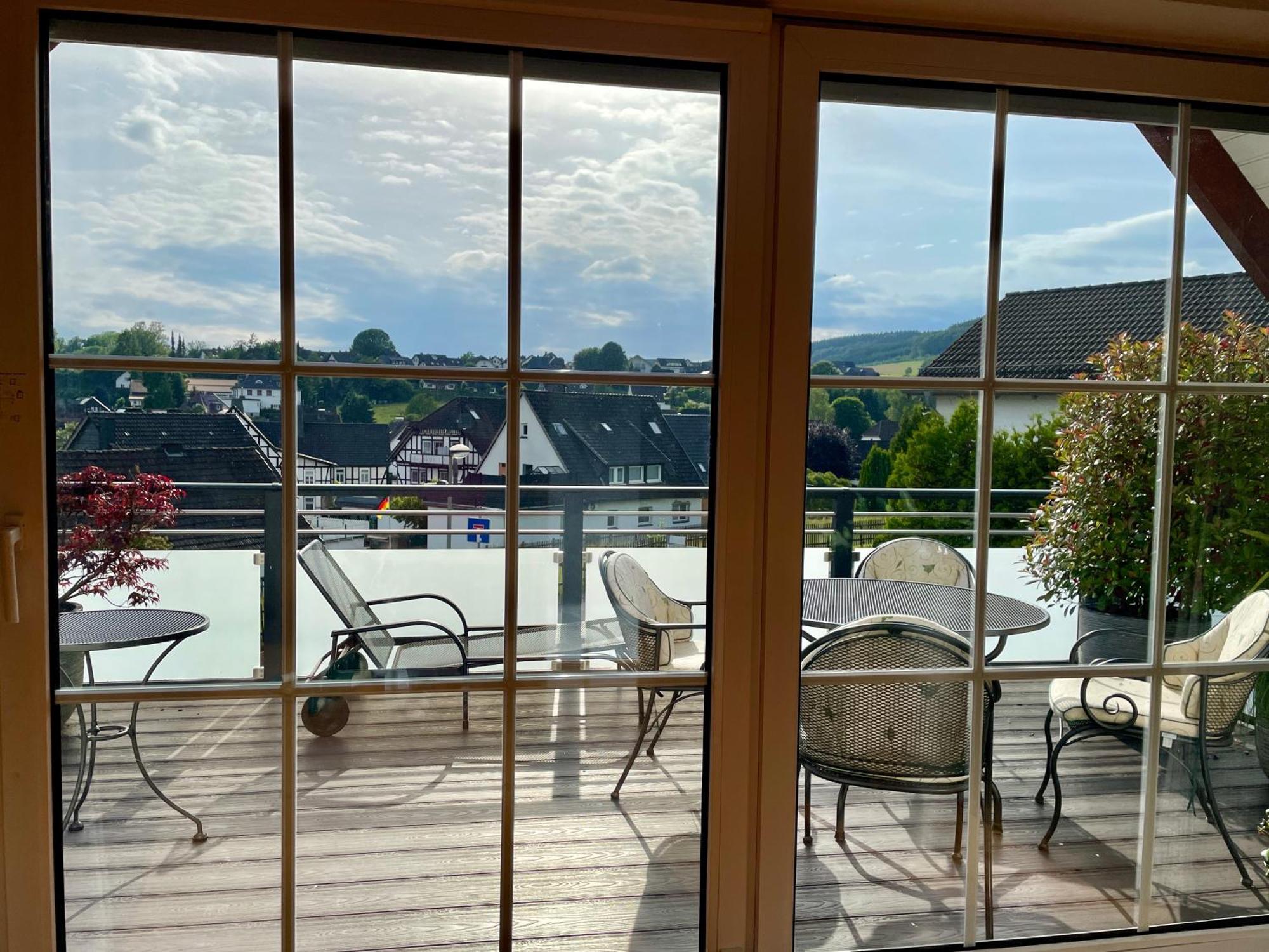 Moderne Ferienwohnung Mit Sonnenbalkon In Fretter Finnentrop Eksteriør bilde
